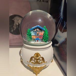 Taylor Swift Lover Snowglobe
